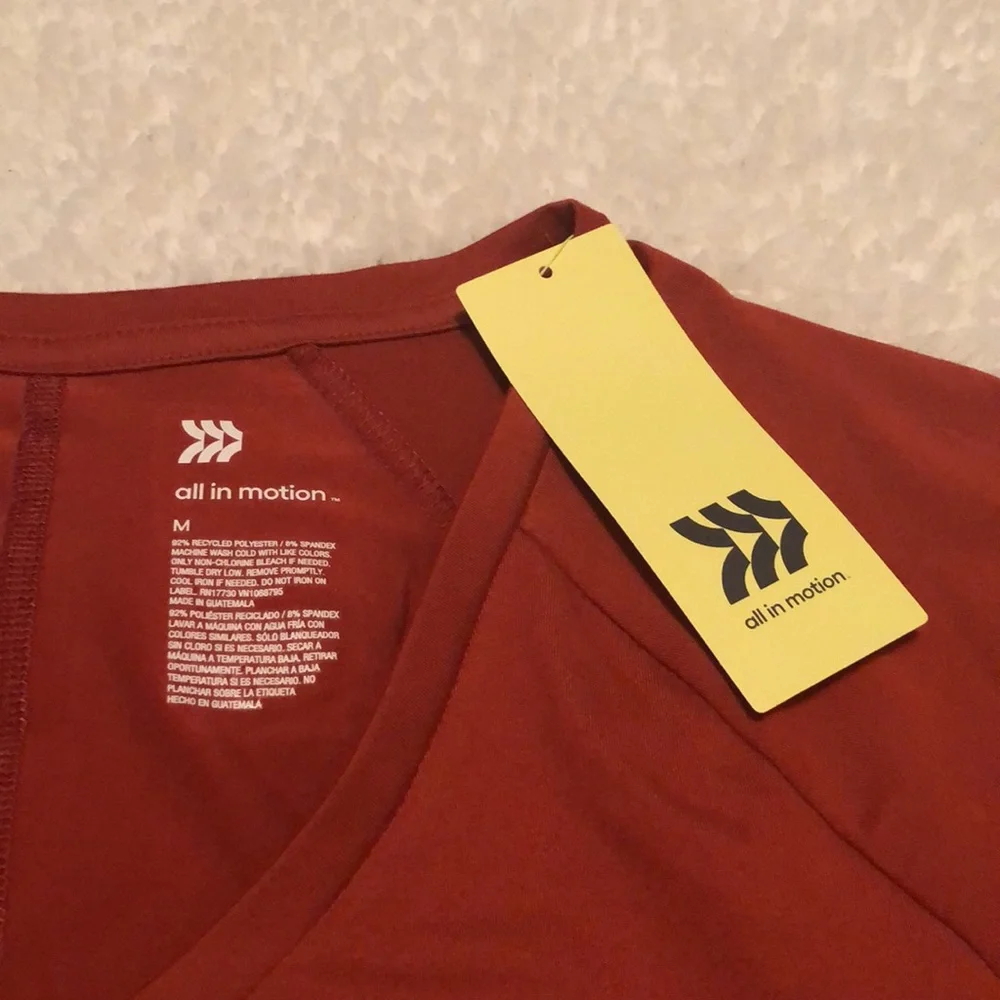 All In Motion Performance Top - Picture 2 of 4